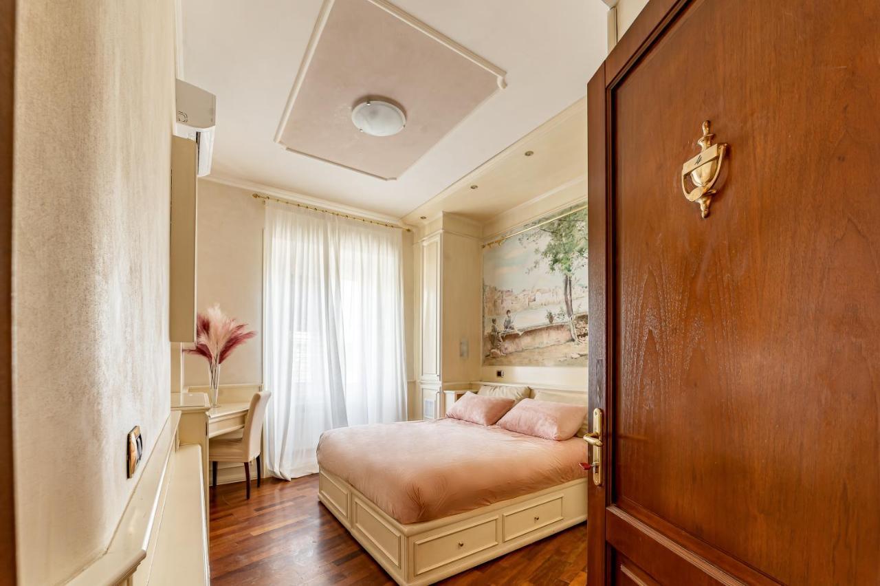 Downtown Luxury B&B - Termini Train Station Рим Экстерьер фото